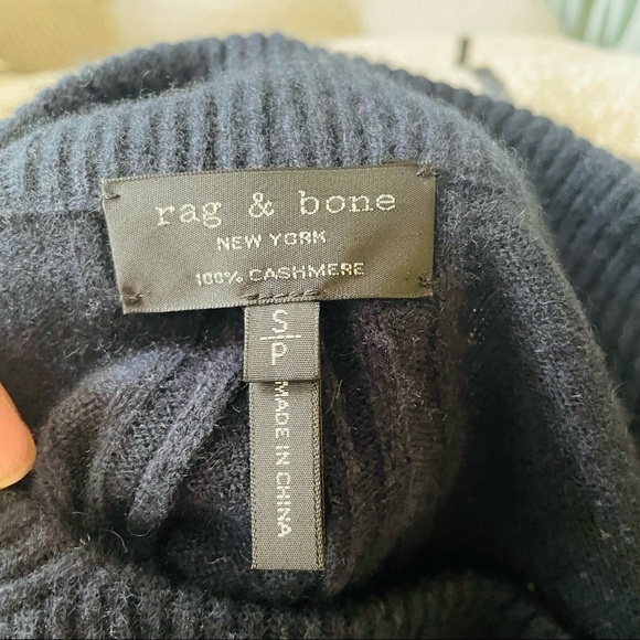 RAG & BONE Navy Mockneck Split Hem 100% Cashmere Sweater - Picture 10 of 10